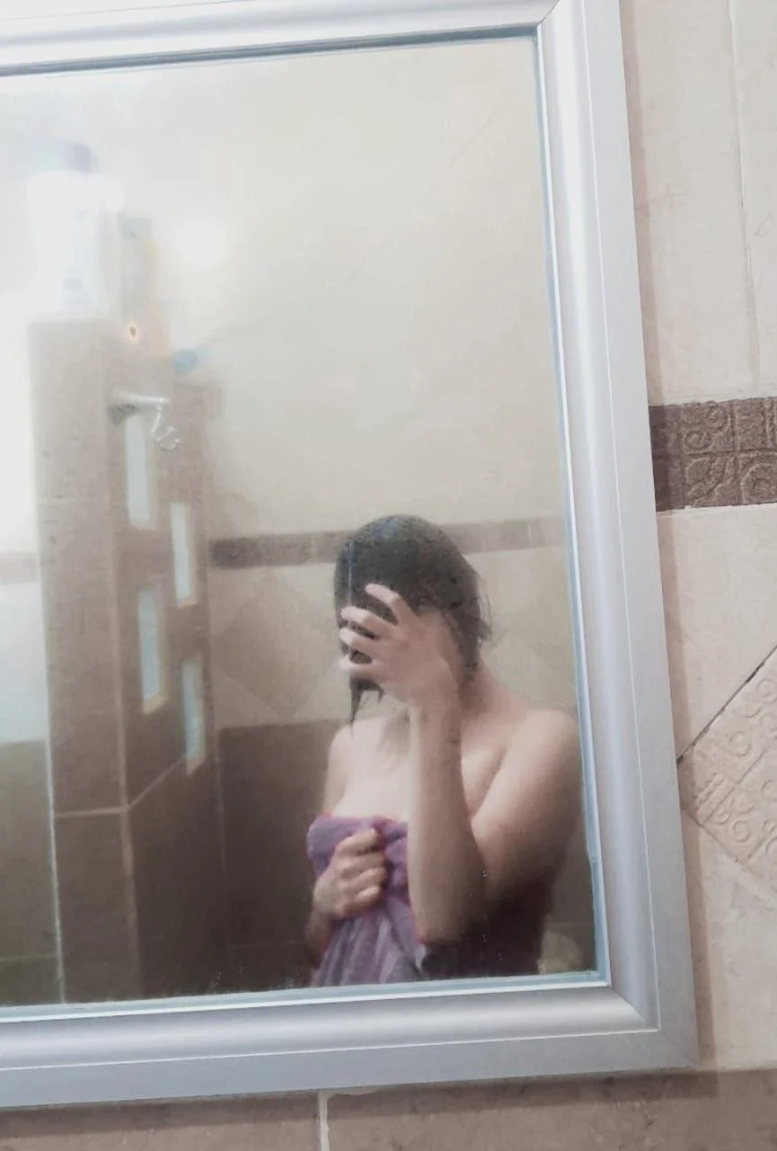 Ariadna, una tetona deliciosa image 8
