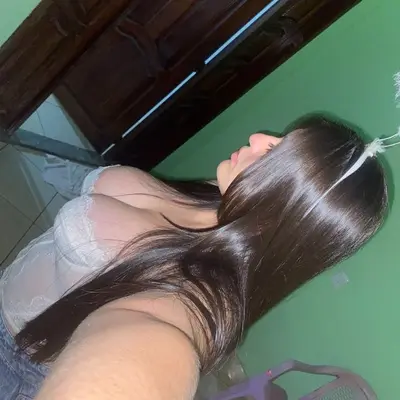 Mi prima la caliente 😈🥵🔥 cover image
