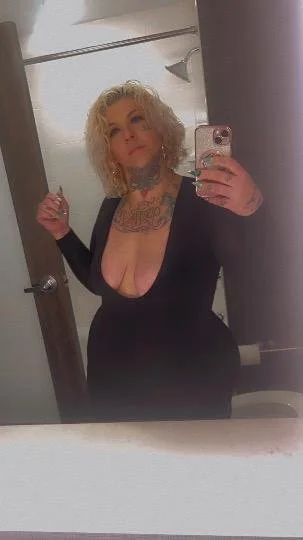 natural Big Booty Tattooed Blonde Marilynmoneyro3 image 10