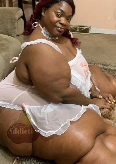 Sexy Pearaddiction Renee BBW cover image