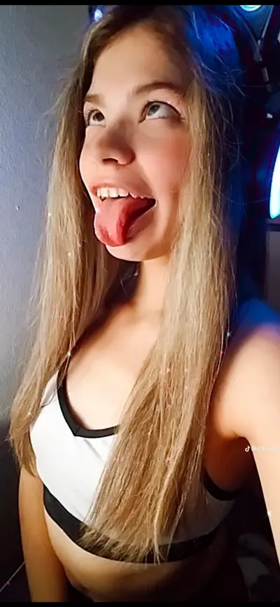 G@l@x¥g33k1177 being a lil slut cover image