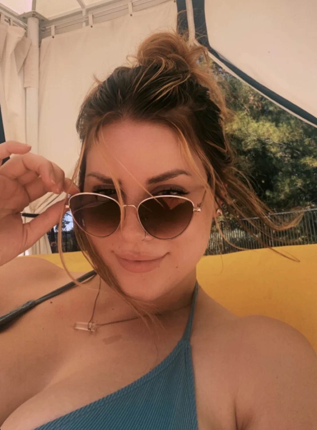 Cumslut Kylie bikini image 12