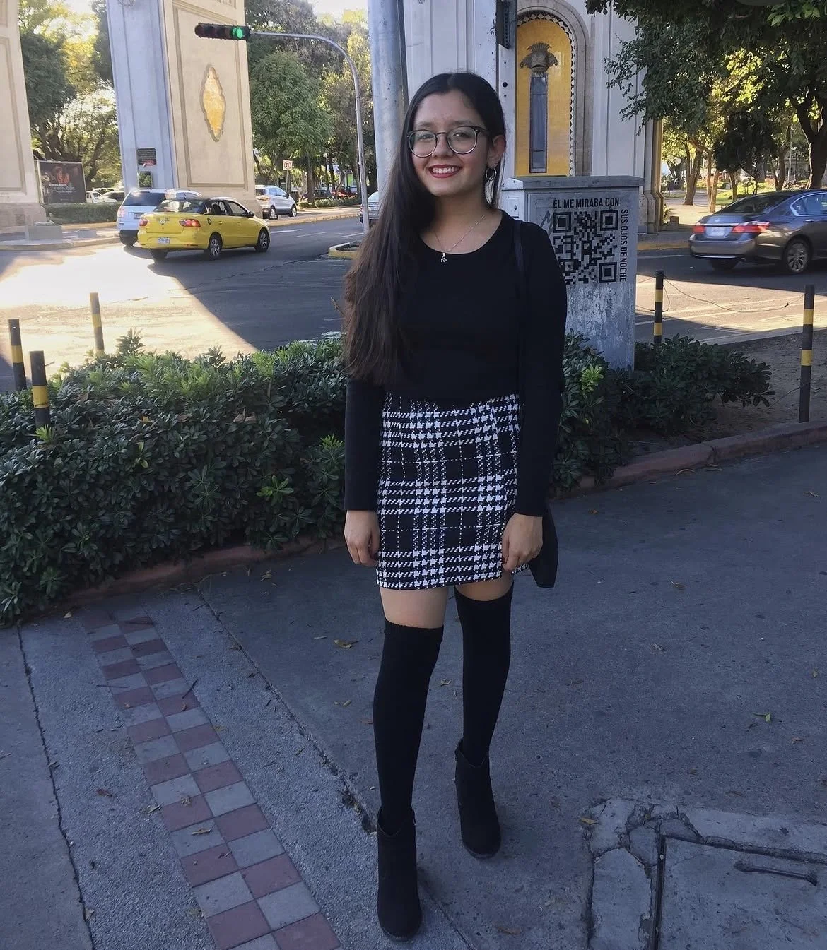 Hilda la puta nerd image 2