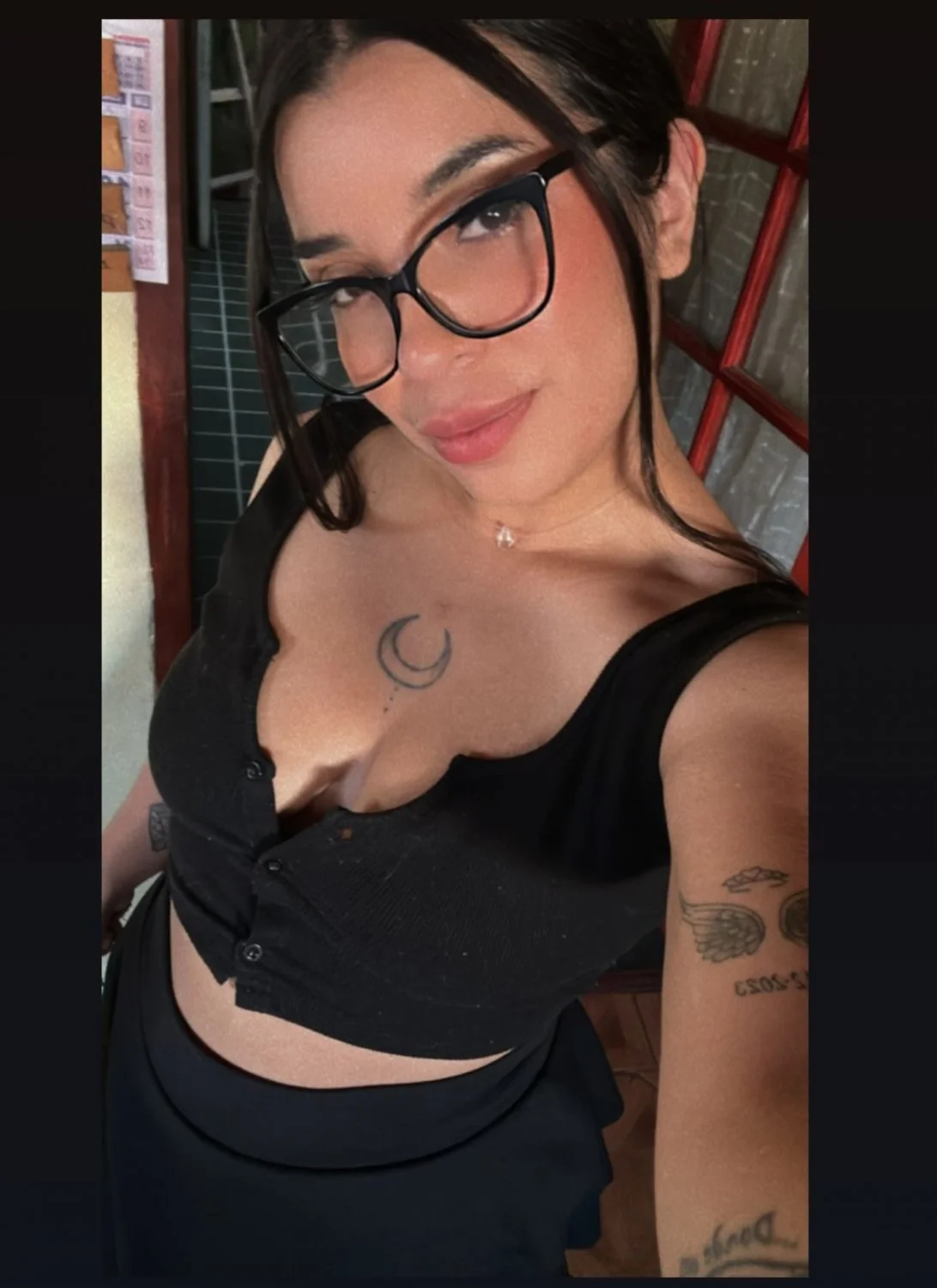 Mexicana morocha gordibuena tatuada culona rica coño peludita pt.2 image 3