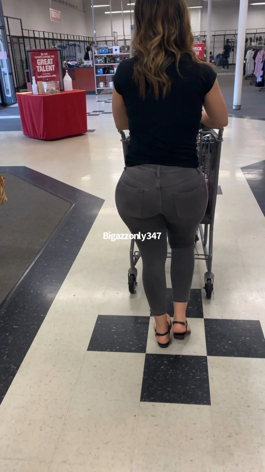Latina perfect ass leggings jeans image 4