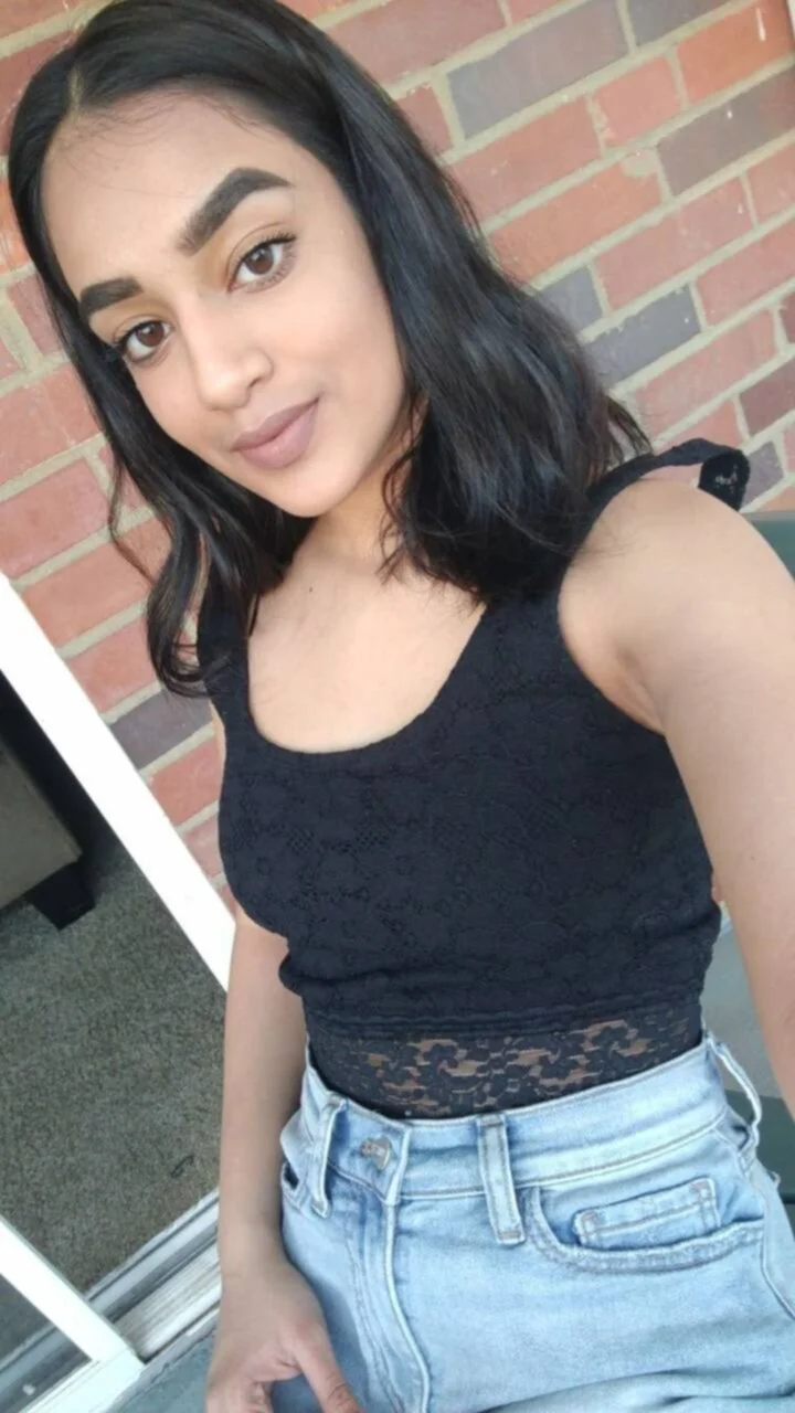 Gorgeous Desi Amateur image 13