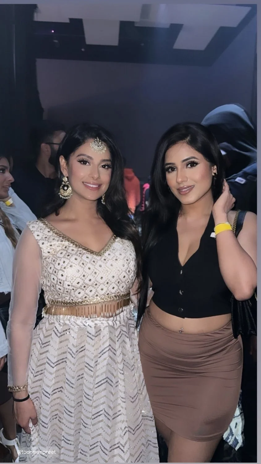 Indian nri latina figure got viral with her lover image 10
