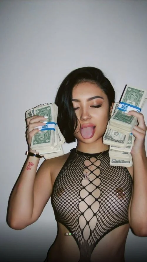 Baddie 🥵🥵🥵 main image