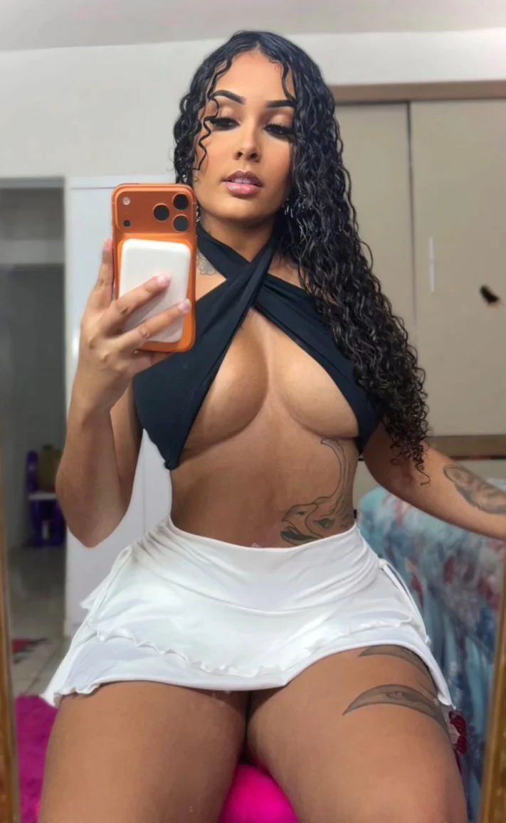 Luana putona safada gostosa e linda image 2
