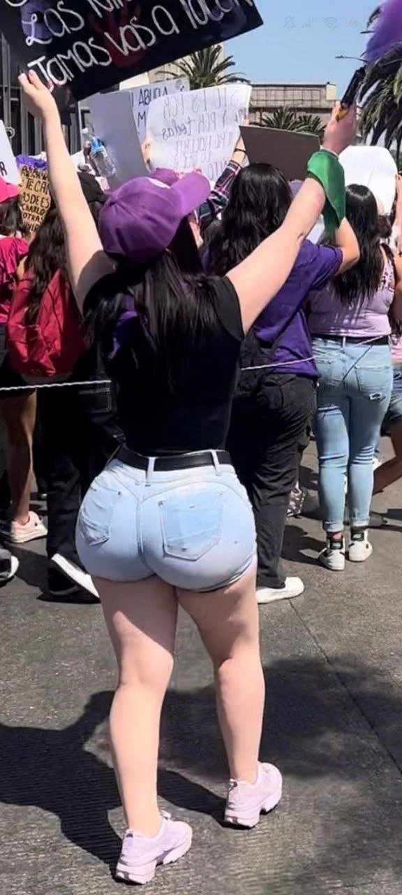 Del grupo morado💜 image 2