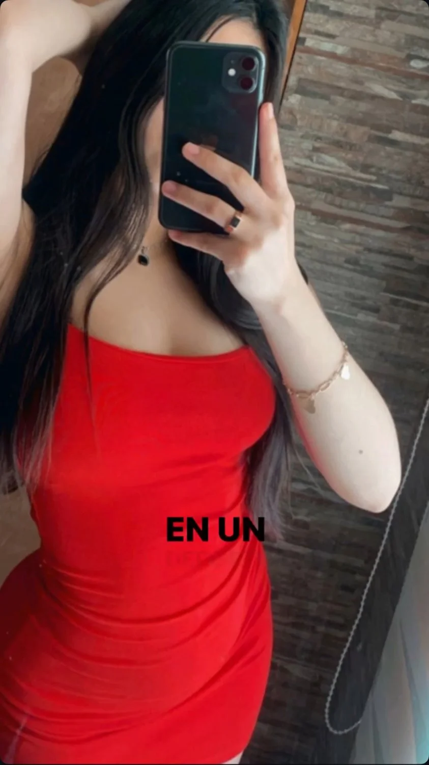Catalina santos,hermosa chilena con buena raja image 11