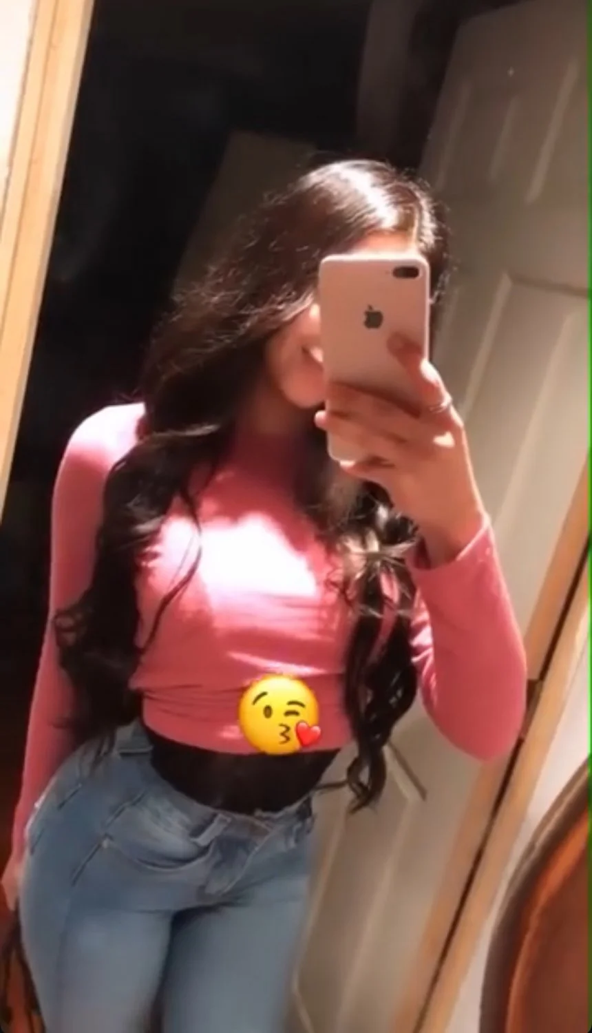 Catalina santos,hermosa chilena con buena raja image 6