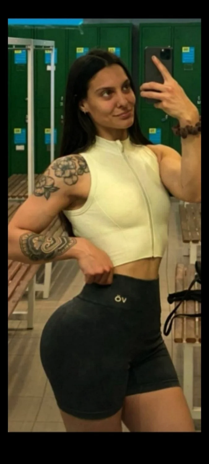 Luli argentina putita fitness image 2