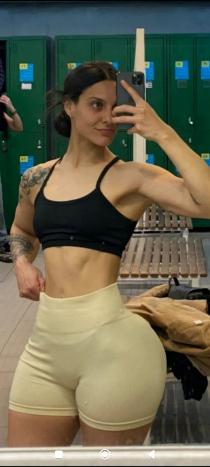 Luli argentina putita fitness image 9