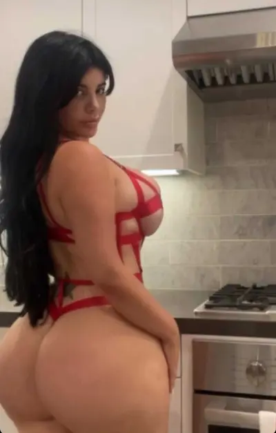 LA Latina cover image