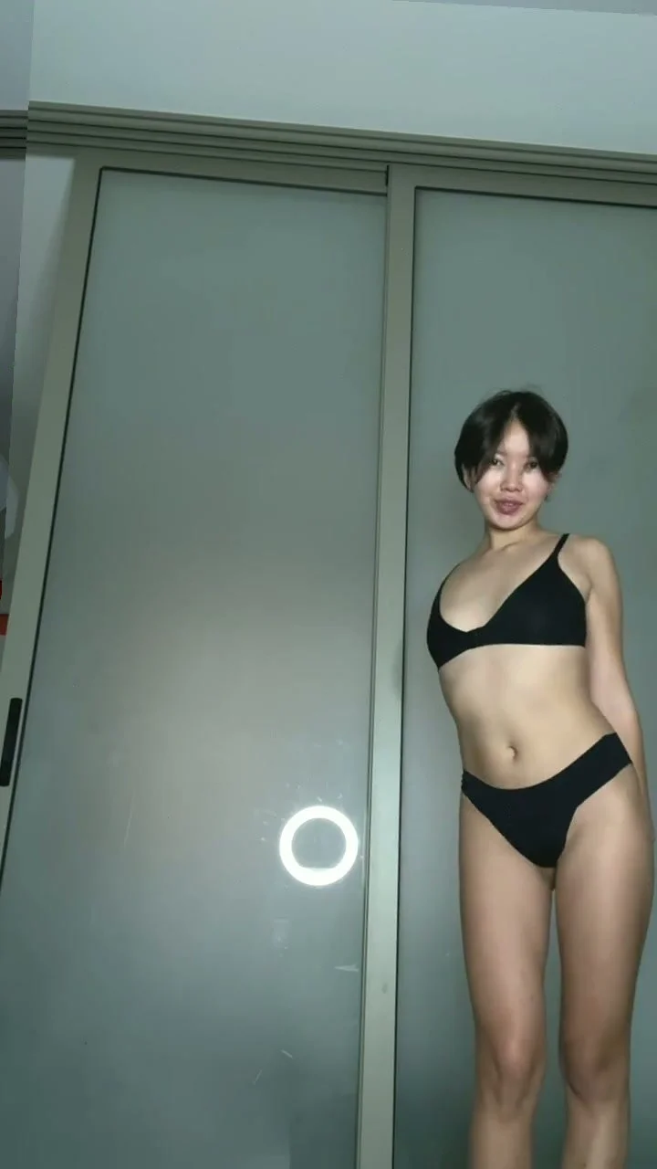 🔞 busty slut round ass moaning nude tight pussy 😈🍑 OF image 5