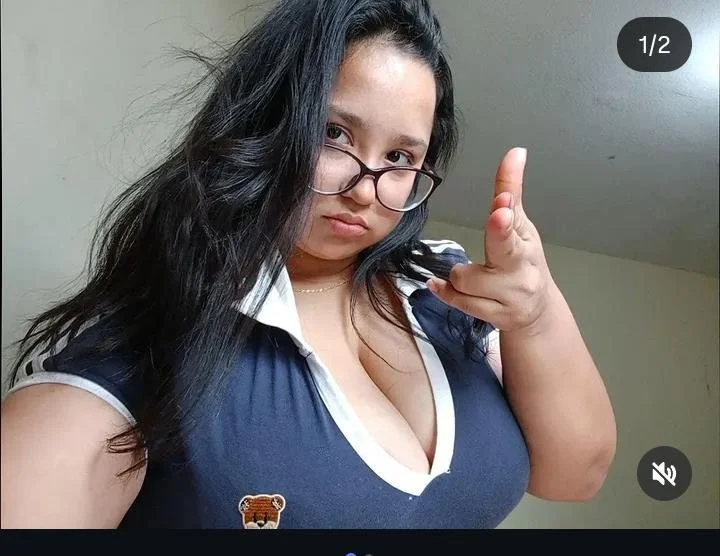 Putita mexicana de grandes tetas image 12