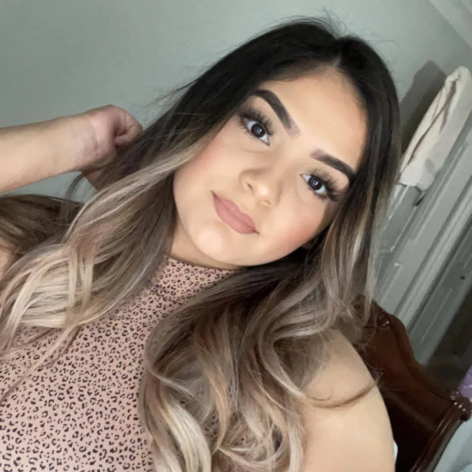 Rebecca Estrada image 3