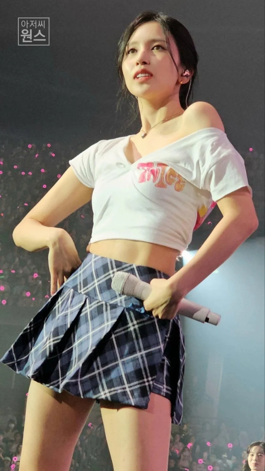 Mina (Twice) Pictures 16 image 12