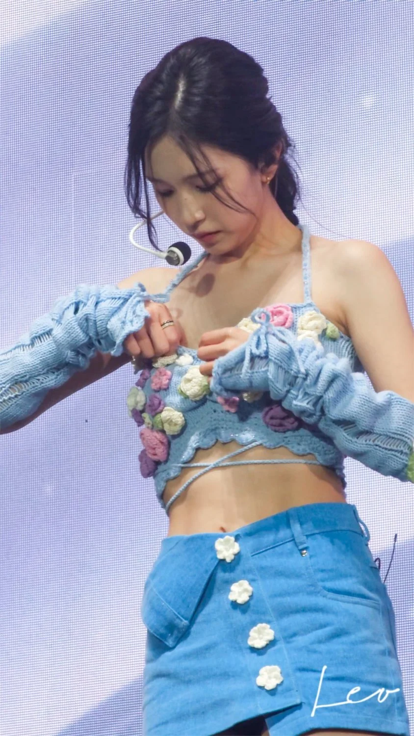 Mina (Twice) Pictures 16 image 15