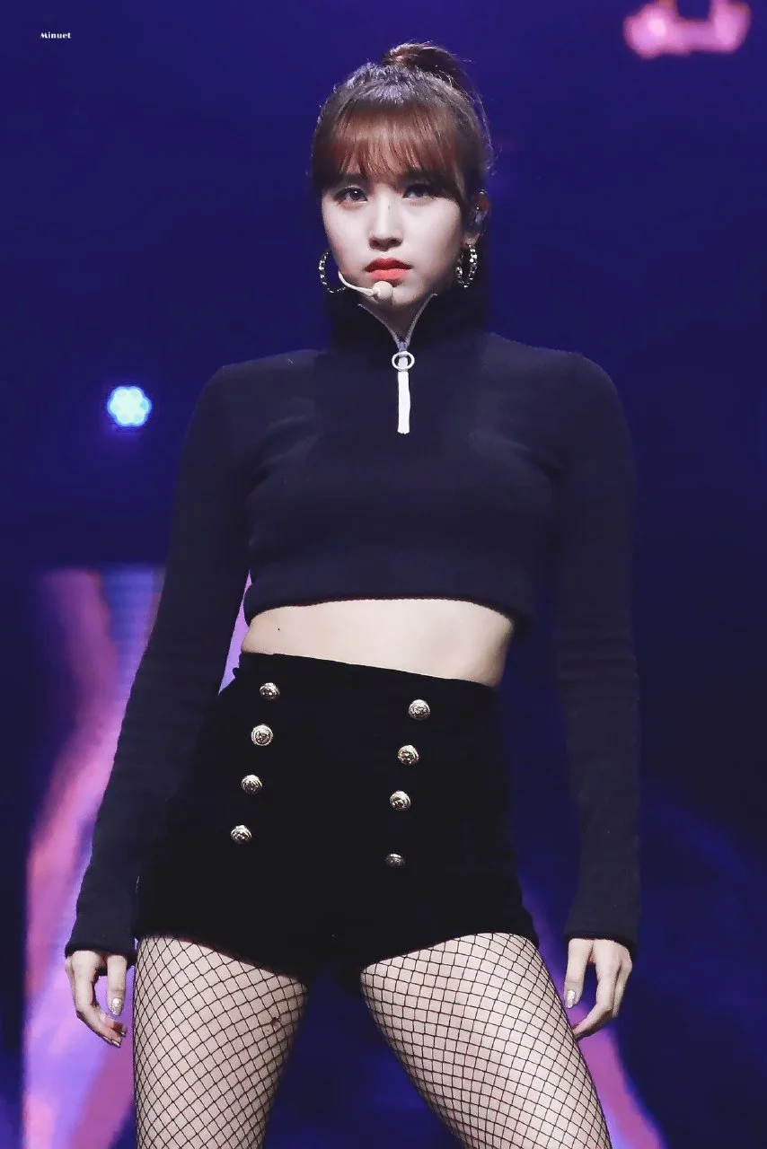 Mina (Twice) Pictures 16 image 4