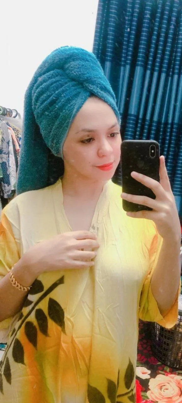 Beautiful veiled Arab No. 56 image 18