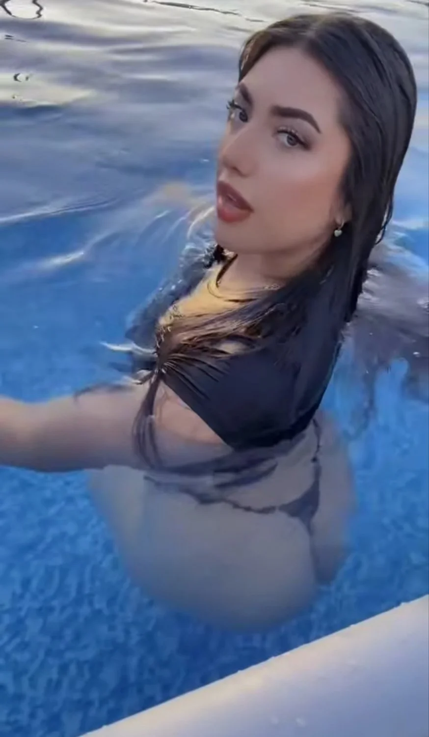 Jade reyes image 24