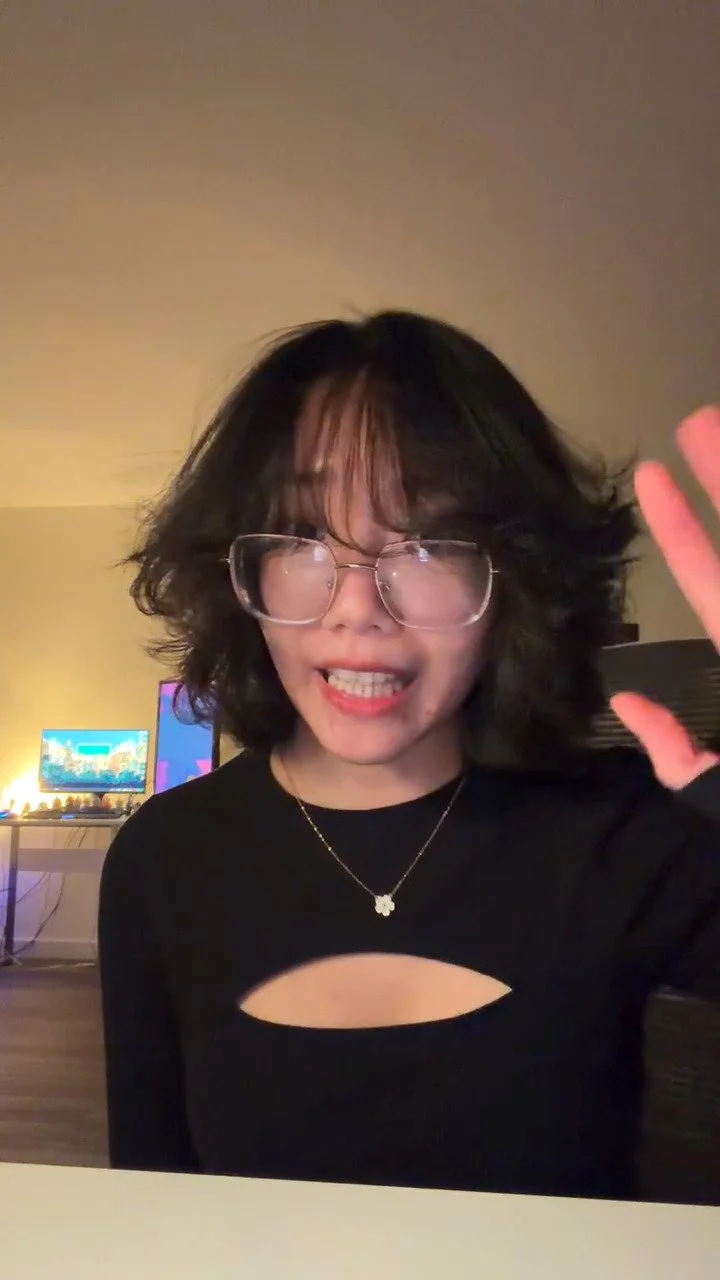 Sarah image 9