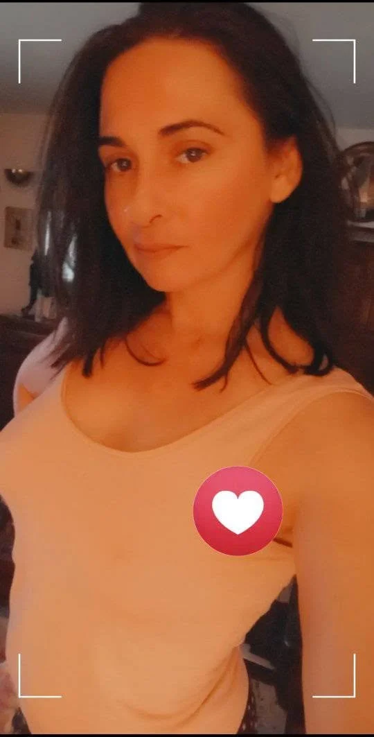 Sophie, french milf image 9