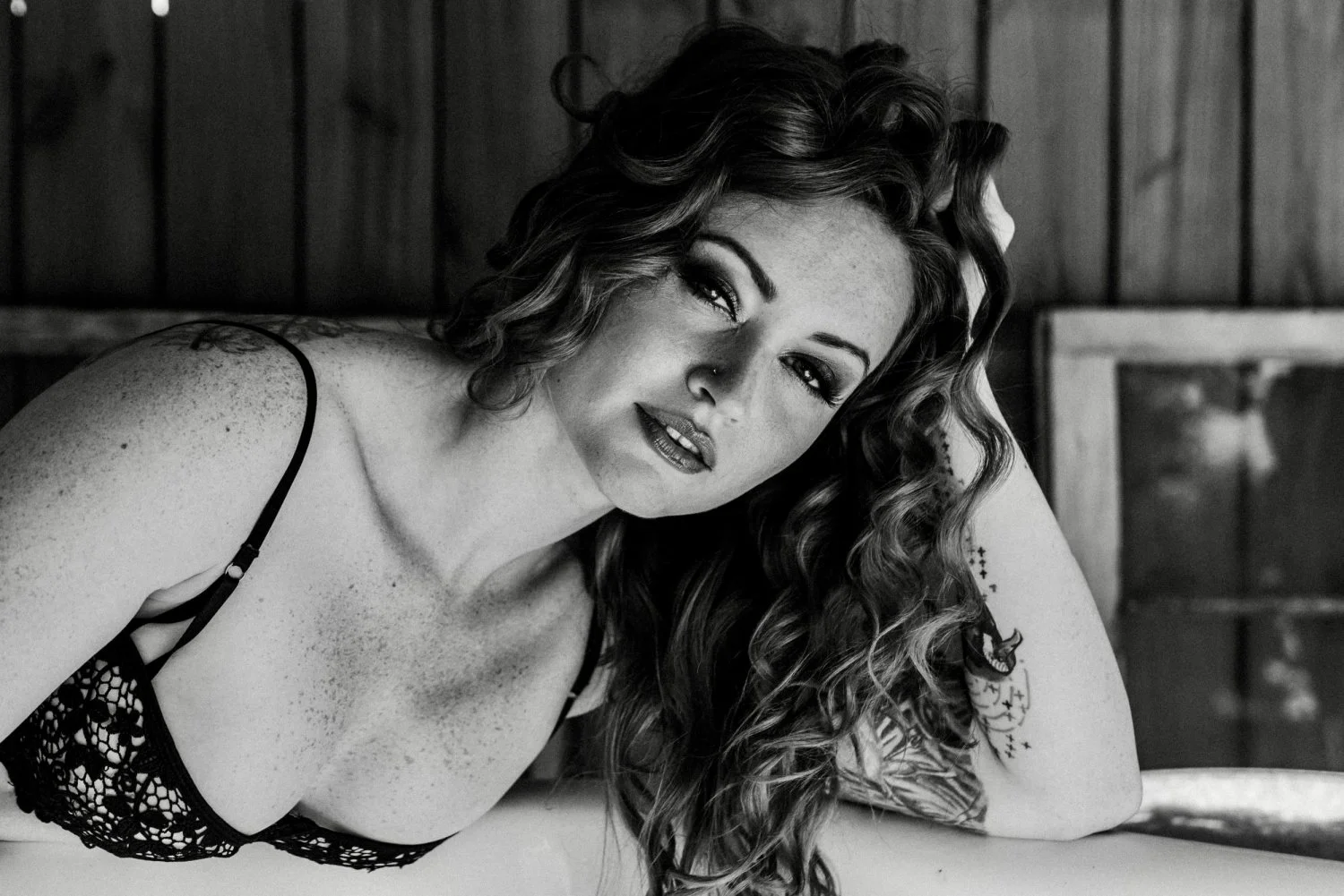 I love redheads boudoir image 20