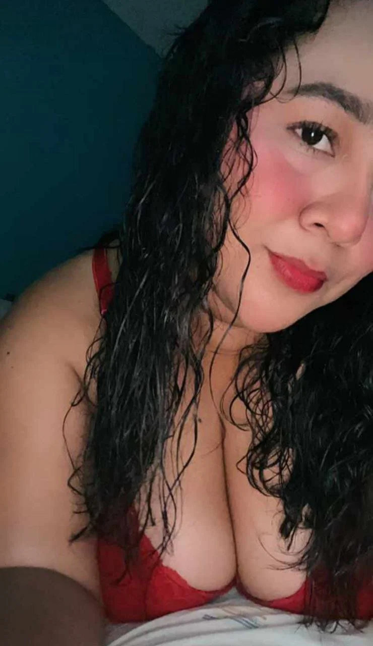 María Fernanda Sánchez una mexicana milf tetas gigantes image 23