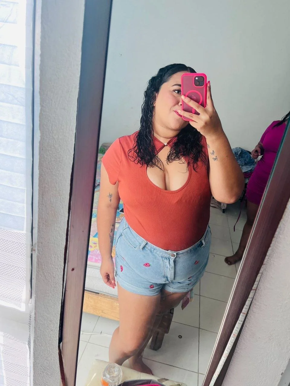 María Fernanda Sánchez una mexicana milf tetas gigantes image 40