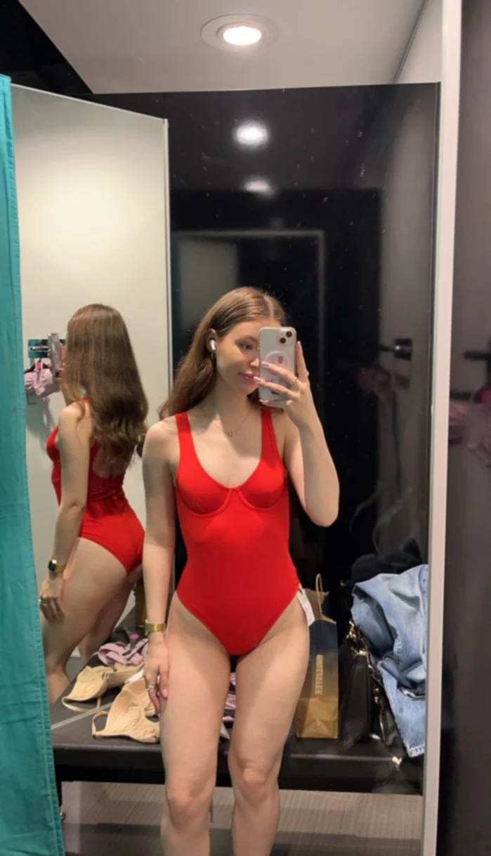 Tight fit girl image 8