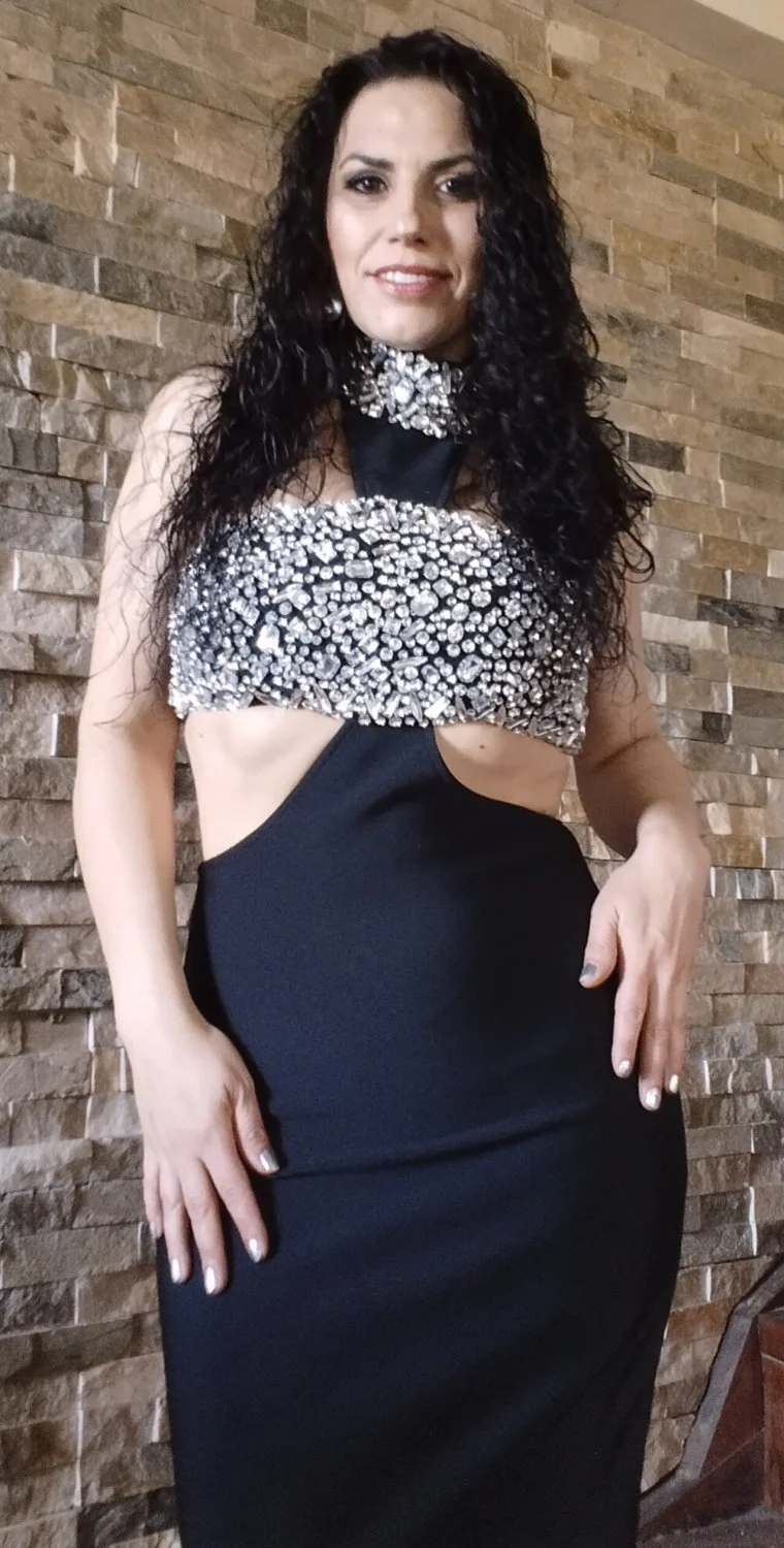 Perrita caliente 🔥 exhibida y humillada con fotos 🔞 robadas de su teléfono image 11