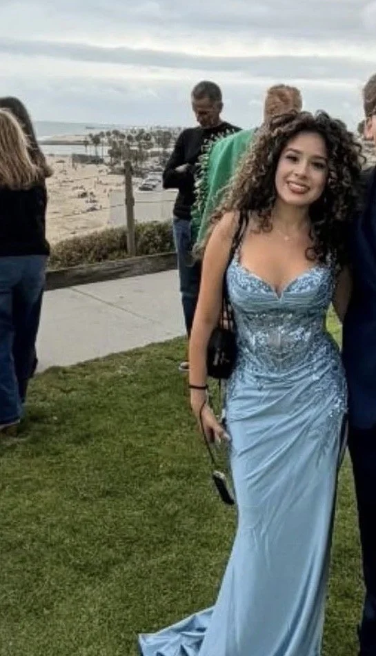 Friends 18yr daughter image 5