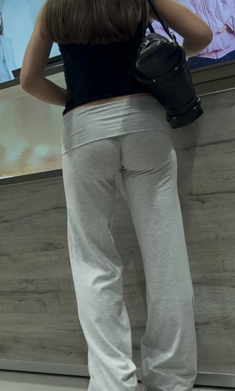 Teen ass 19 main image