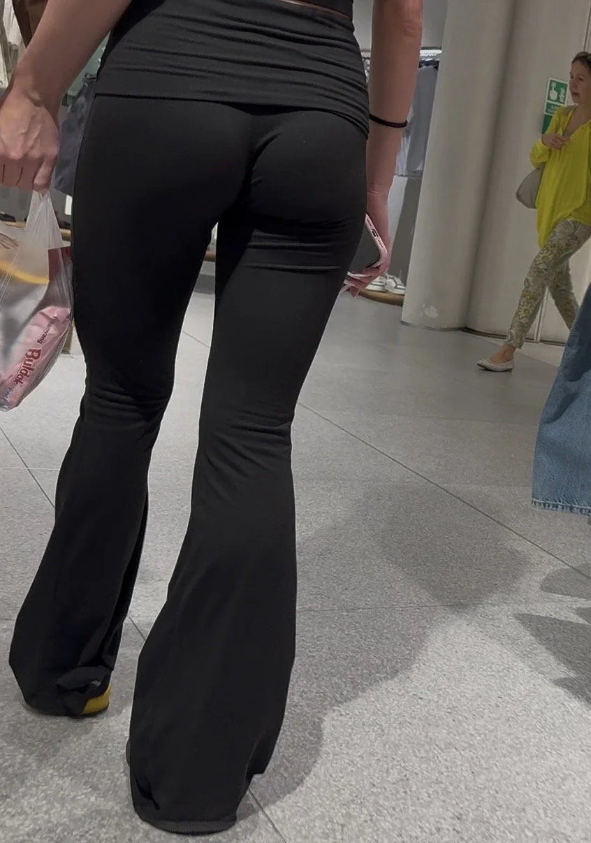 Teen ass 19 image 3