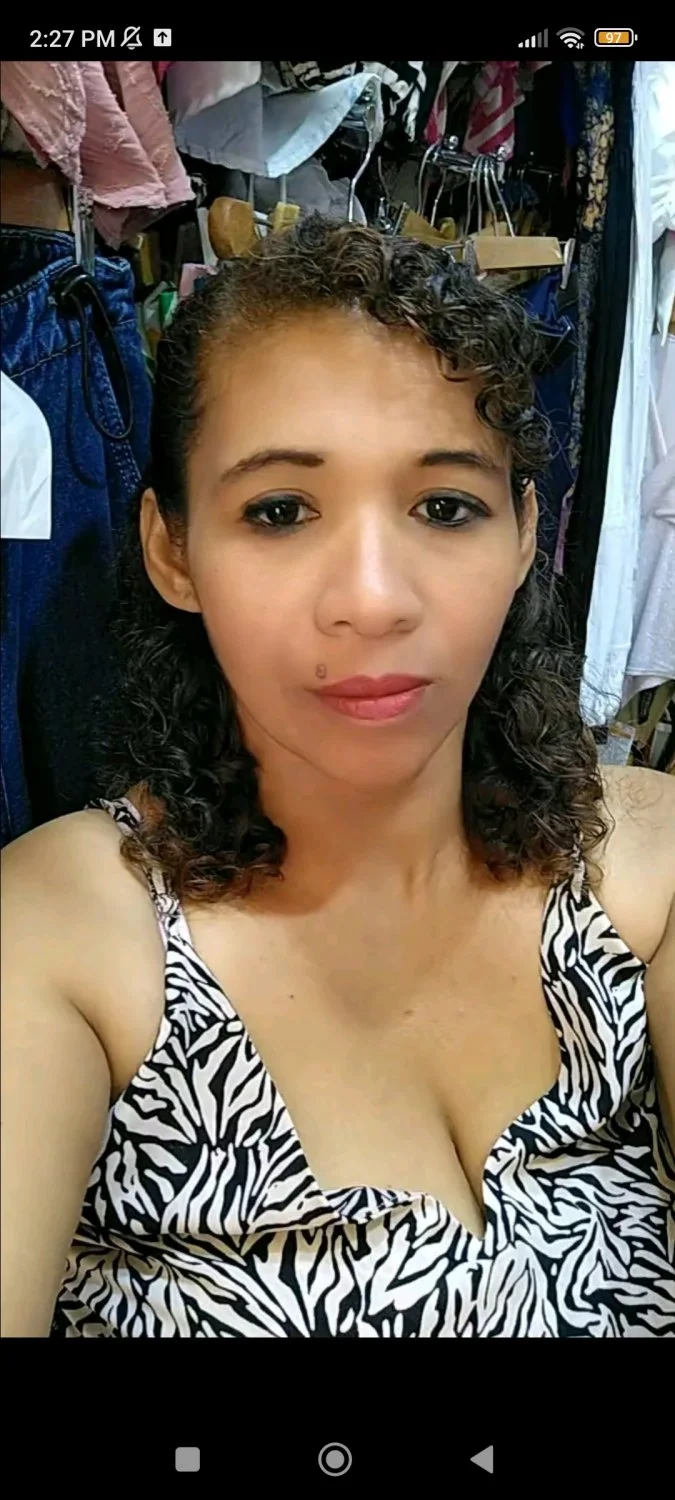 Mi tía rica, les gustaría q suba más fotos de ella? image 6