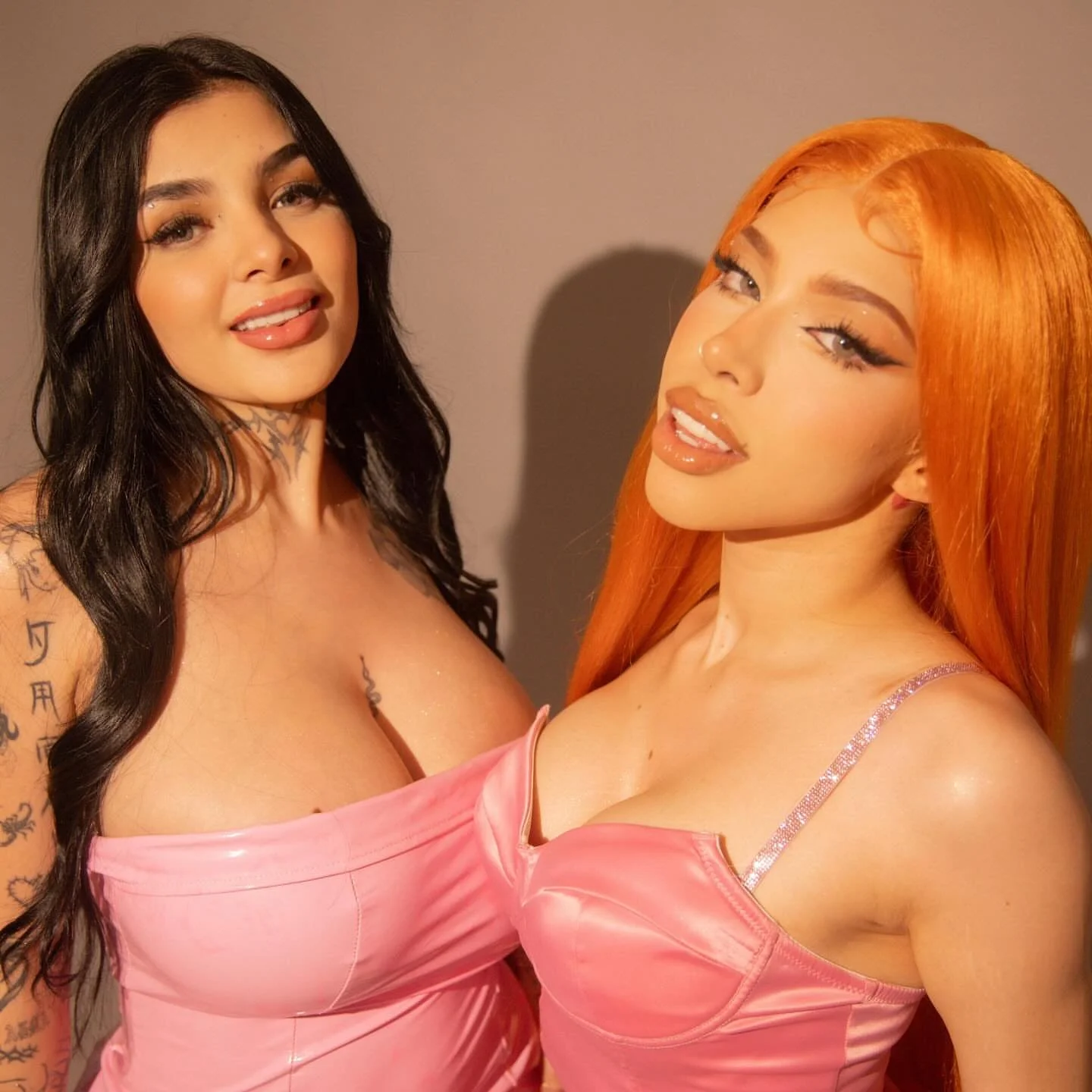 Karely Ruiz Y Yeri Mua image 6