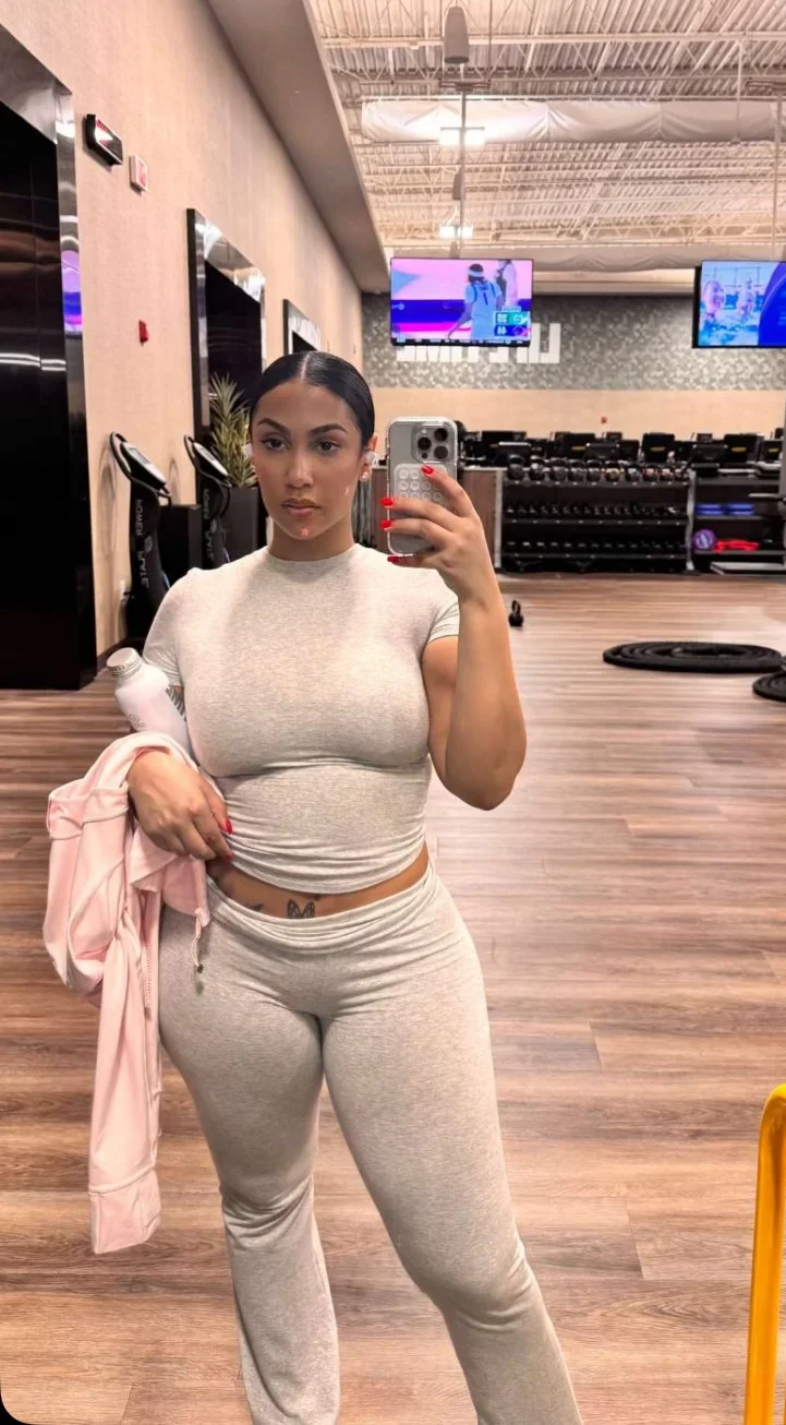 Queen Naija 9 main image