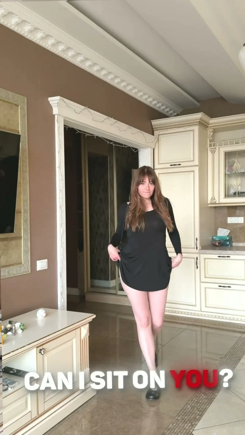 🔞 Sexy petite body curvy teasing naked wet pussy 🍑💦 OF now main image