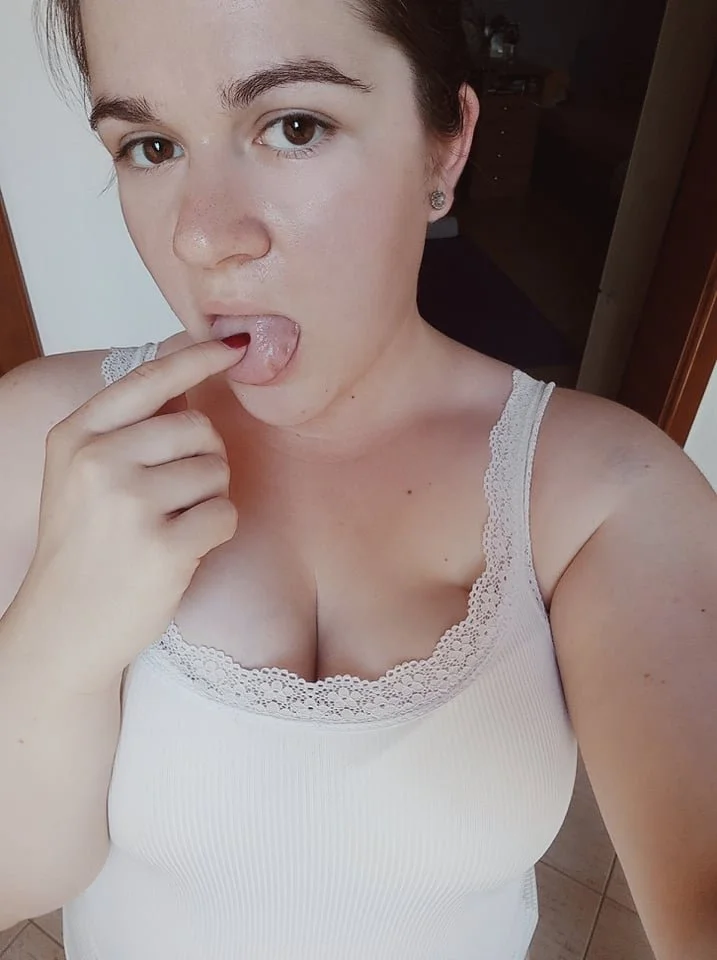 Loser lost his Chat-girl in Coin Game image 22