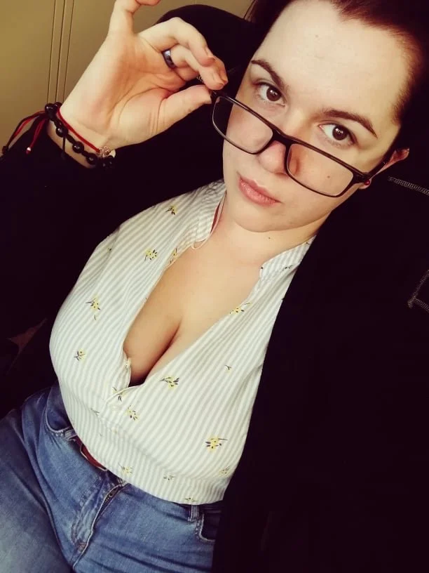 Loser lost his Chat-girl in Coin Game image 41