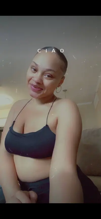 Anybody kno who she is? I forgot her name cover image