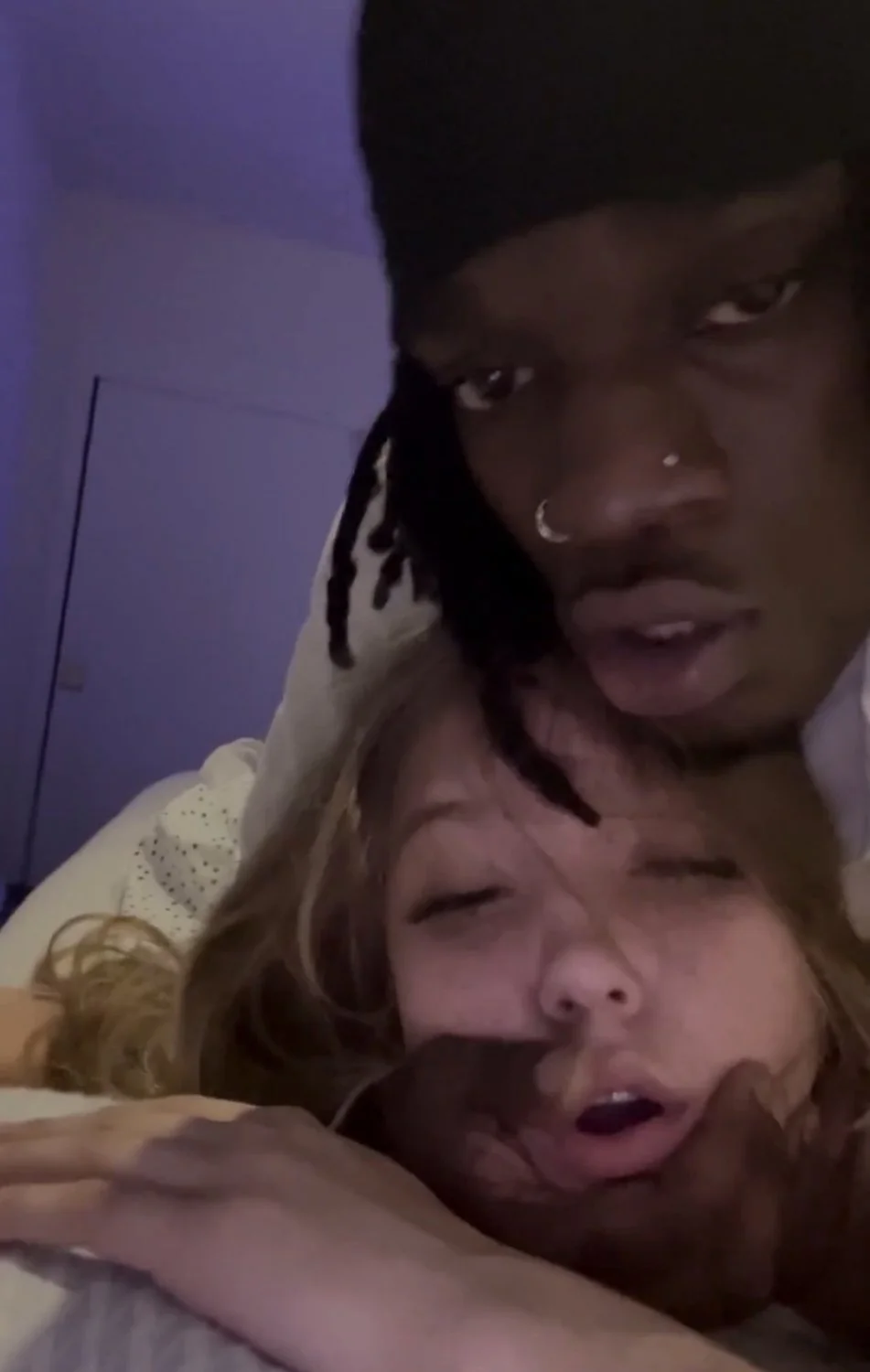 Dreadhead pounding white slut main image