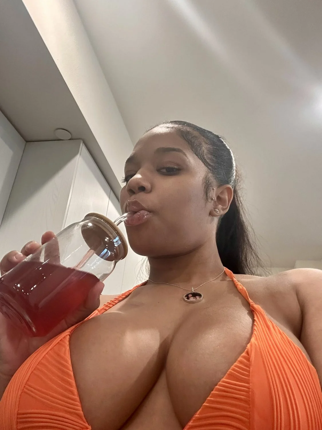 Thick Cali Rapper 😍😍🍑🍑🍑 image 6