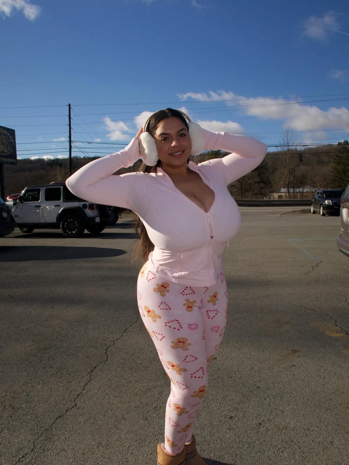 Teniah image 37