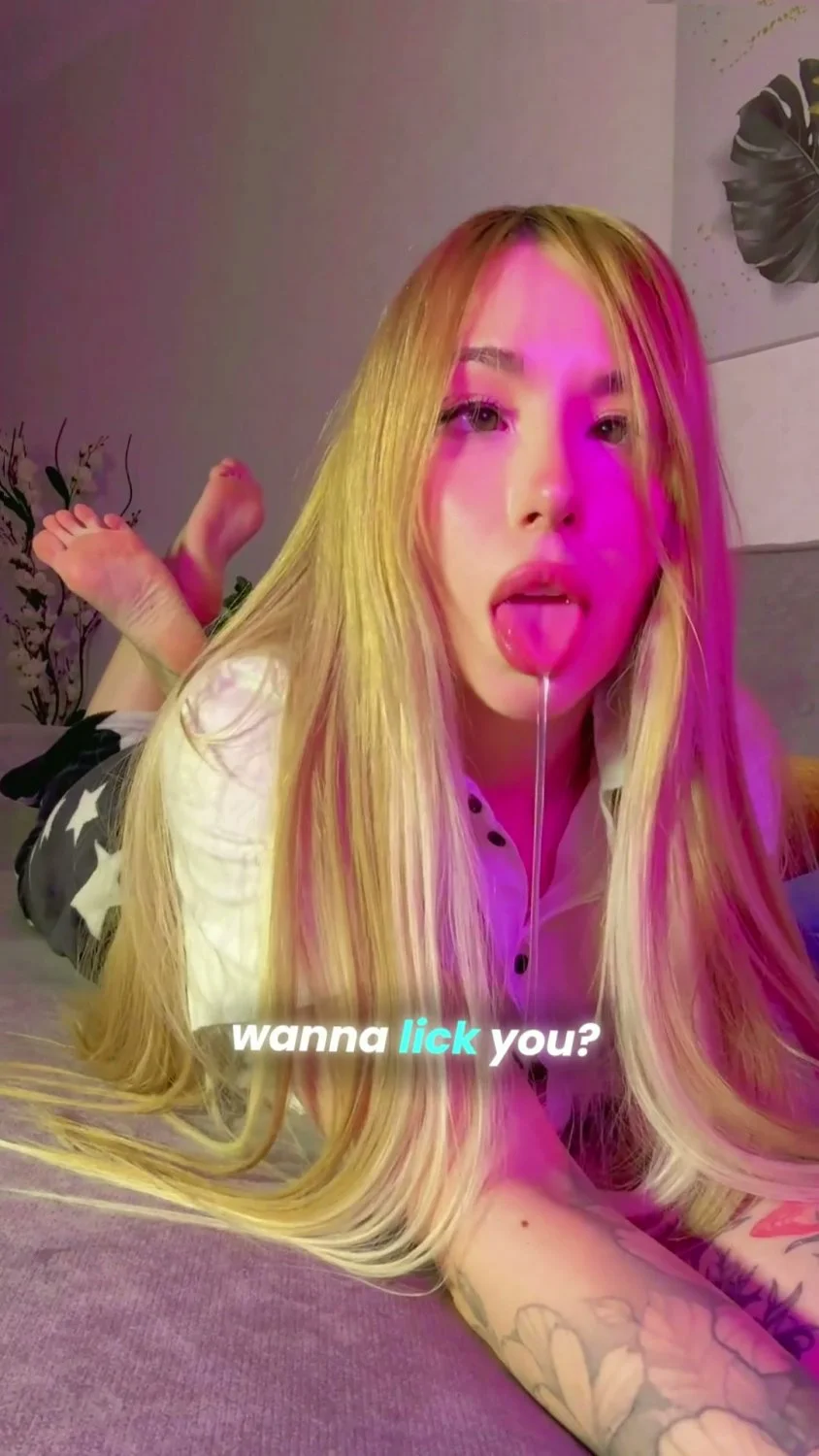 🔞 naughty fat ass orgasming nude wet pussy 💦🍑 Check my OF main image