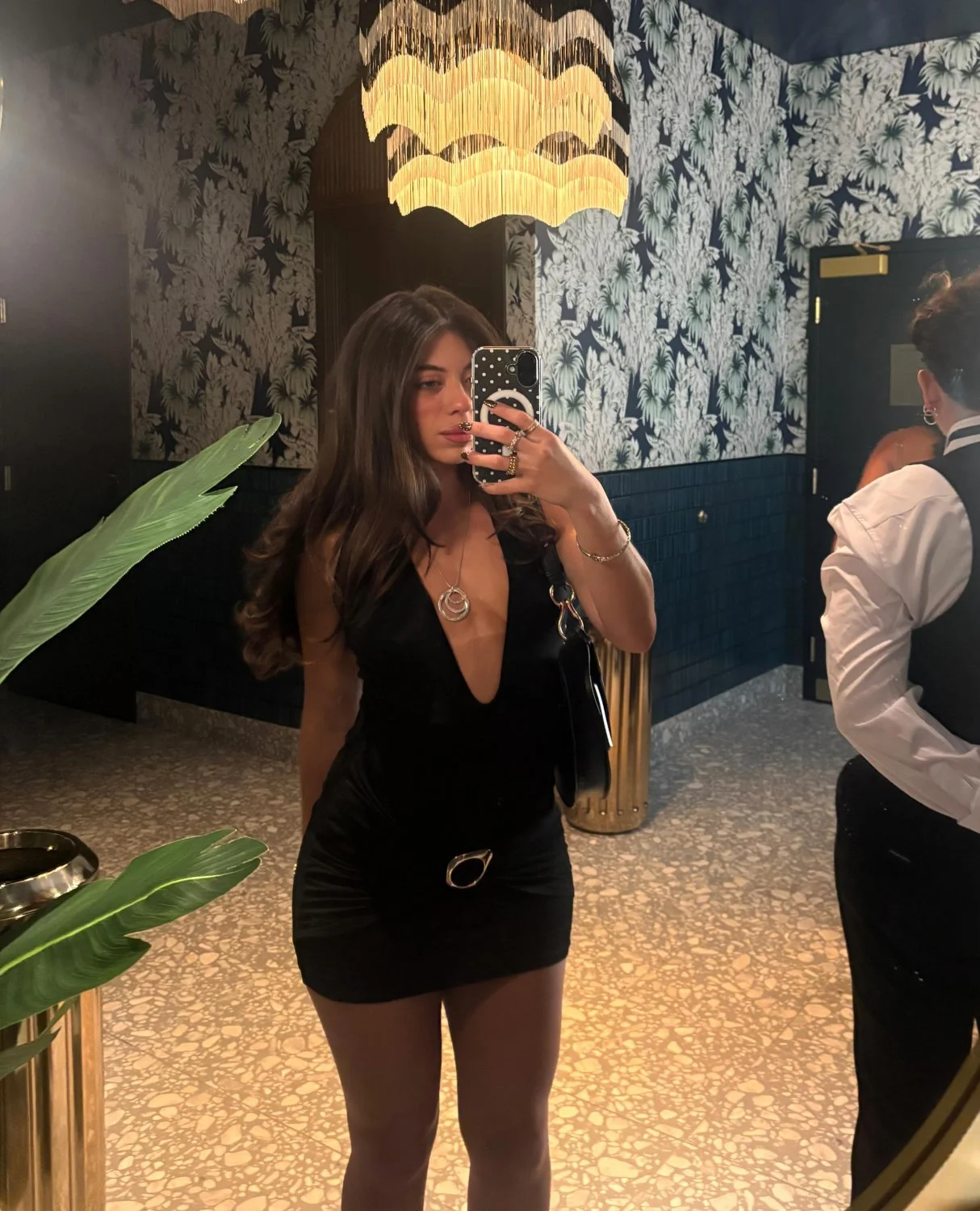 Pretty SoCal Snowbunny May has a juicy lil booty image 5
