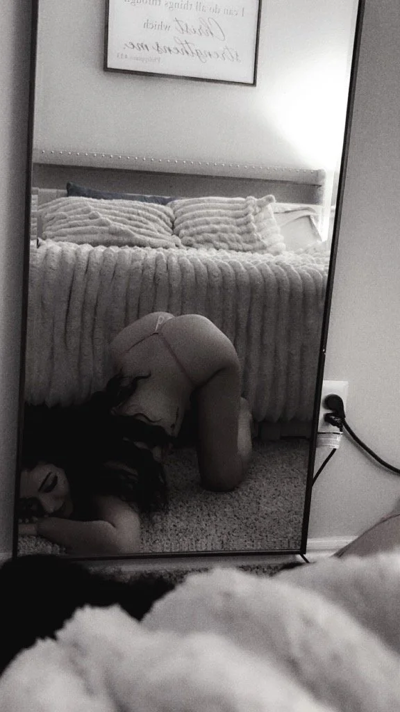 Young sexy Latina nice arch and even better pussy watch her cream in the DM image 7